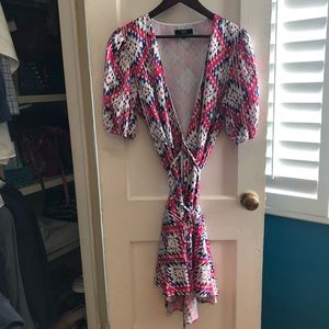 GUESS Pink Satin Candy Mini Wrap Dress Short Puff Sleeve Belted Size XL NWOT